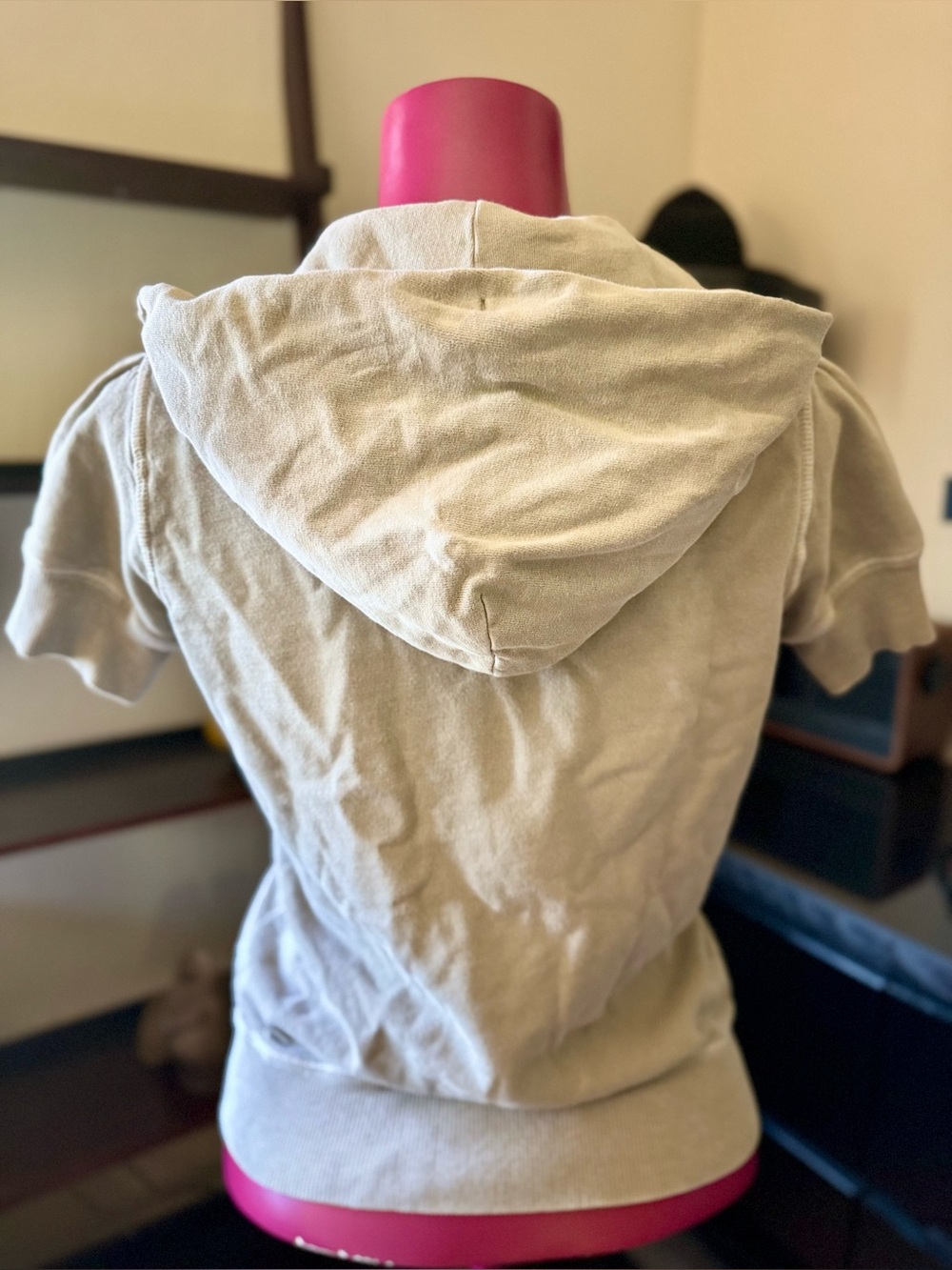 Original Juicy Couture short sleeve zip-up hoodie with flower detail - Picture 4 of 5